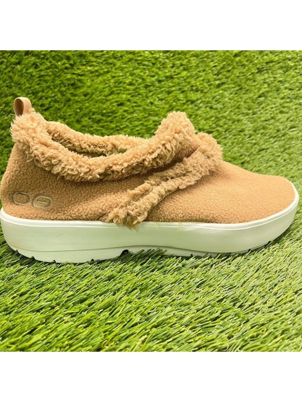 OOFOS OOcoozie Low Womens Size 11 Brown White Casual Slip On Recovery Shoes